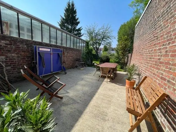 La chambre jaune maison avec grande terrasse et garage privé - Hotel vacanze e weekend a Lille