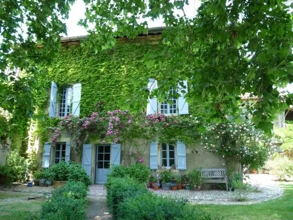 Chambres d'hôtes Les Pesques - Holiday & weekend hotel in Palaminy