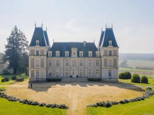 Château La Bainerie - Hotel vacaciones y fines de semana en Tiercé