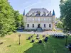 Château de Puy Robert LASCAUX - Sarlat - ヴァカンスと週末向けのホテルのMontignac-Lascaux