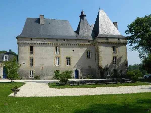 Château de Mavaleix - Hotel vacaciones y fines de semana en Chalais