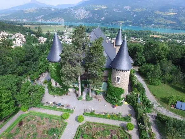Chateau De Picomtal - Hotel de férias & final de semana em Crots