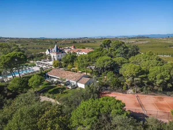 Château St Pierre de Serjac - Hotel de férias & final de semana em Puissalicon