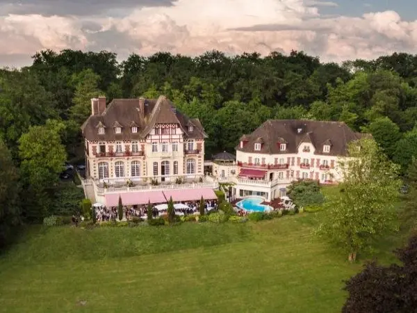 Le Château de la Tour - Hotel vacaciones y fines de semana en Gouvieux