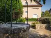 L'Ermitage Hotel & Restaurant - Holiday & weekend hotel in Saulges