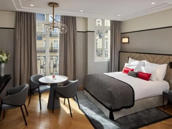 Fraser Suites Le Claridge Champs-Elysées - Holiday & weekend hotel in Paris