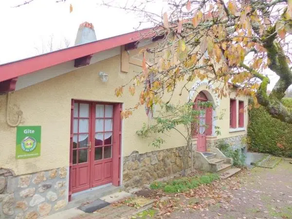 Gîte Hérisson, 3 pièces, 5 personnes - FR-1-489-15 - Hotel Urlaub & Wochenende in Hérisson