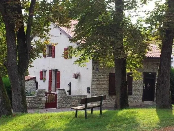 Gîte Vadelaincourt, 4 pièces, 4 personnes - FR-1-585-67 - Holiday & weekend hotel in Vadelaincourt