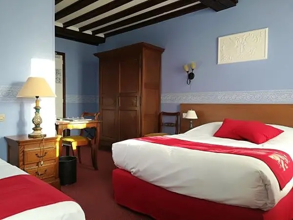 Hostellerie Saint Martin - ヴァカンスと週末向けのホテルのCreully sur Seulles