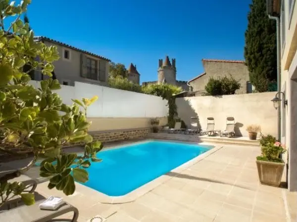 Hôtel l'Aragon - Holiday & weekend hotel in Carcassonne