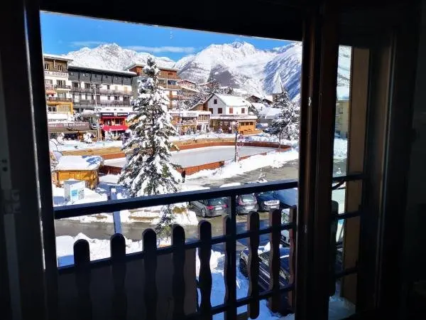 Hôtel Le Blainon - Hotel Urlaub & Wochenende in Auron