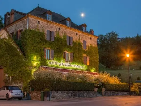 Hôtel La Brasserie - Hotel vacaciones y fines de semana en Treignac