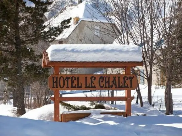 Hotel le Chalet - Holiday & weekend hotel in Gresse-en-Vercors