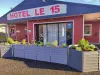 Hôtel Le 15 Périgueux - ヴァカンスと週末向けのホテルのCoulounieix-Chamiers