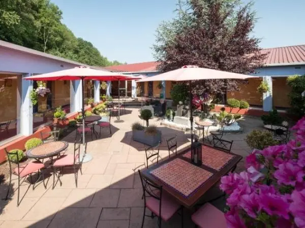 Hôtel Logis Atrium Epinal Golbey Chavelot - Holiday & weekend hotel in Épinal