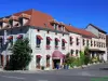 Hotel De La Loire - Holiday & weekend hotel in Saint-Satur