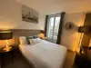 Hotel Little Regina - Holiday & weekend hotel in Paris