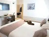 Hôtel Le Saint Germain - Holiday & weekend hotel in Aulnay-sous-Bois