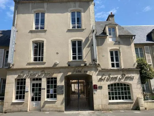 Hôtel Le Saint Patrice - Holiday & weekend hotel in Bayeux