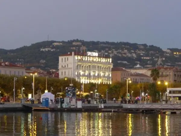 Hotel Splendid - Hotel vacaciones y fines de semana en Cannes