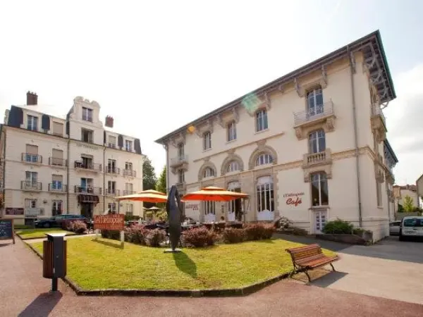 Hotels & Résidences - Le Metropole - Hotel Urlaub & Wochenende in Luxeuil-les-Bains