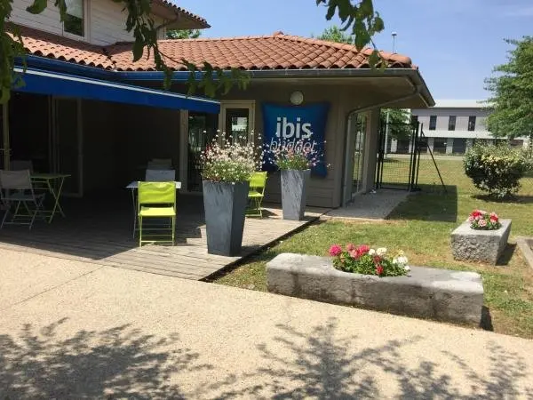 ibis budget Bourg en Bresse - ヴァカンスと週末向けのホテルのBourg-en-Bresse