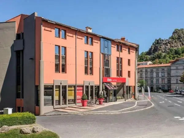 ibis Le Puy-en-Velay Centre - ヴァカンスと週末向けのホテルのLe Puy-en-Velay