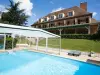 IRIS HOSTEL et LES BOCAUX D'IRIS - Отель для отдыха и выходных — Varennes-sur-Allier
