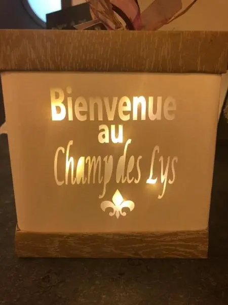 Le Champ des Lys - ヴァカンスと週末向けのホテルのAmancey