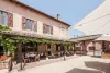 Le Relais Des Dix Crus - Logis Hôtel B&B - ヴァカンスと週末向けのホテルのCorcelles-en-Beaujolais