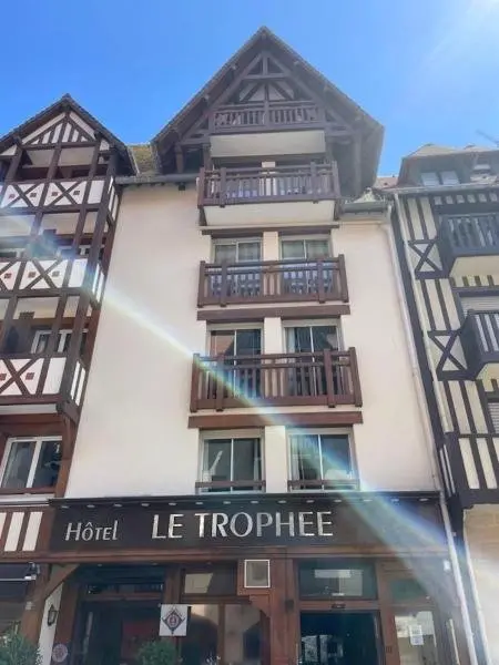 Le Trophée By M Hôtel Spa - ヴァカンスと週末向けのホテルのDeauville