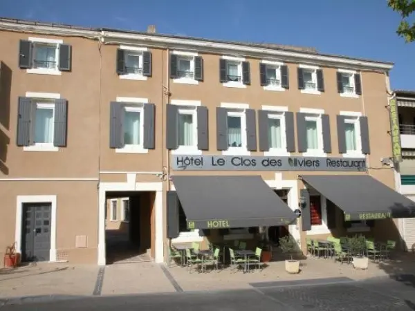 Logis Hotel Le Clos Des Oliviers - Hotel vacaciones y fines de semana en Bourg-Saint-Andéol