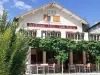 Logis Hôtel Restaurant Le 1050 - Hotel de férias & final de semana em Saint-Agrève