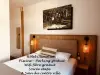 Logis Le Passiflore Cognac - Holiday & weekend hotel in Châteaubernard