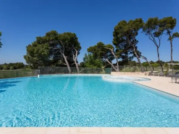 Madame Vacances Domaine du Provence Country Club Service Premium - Hotel vacaciones y fines de semana en Saumane-de-Vaucluse