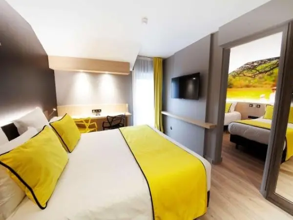 Quality Hotel Clermont Kennedy - Holiday & weekend hotel in Clermont-Ferrand