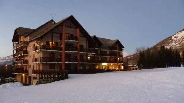 Résidence Les Ecrins - Holiday & weekend hotel in Ancelle