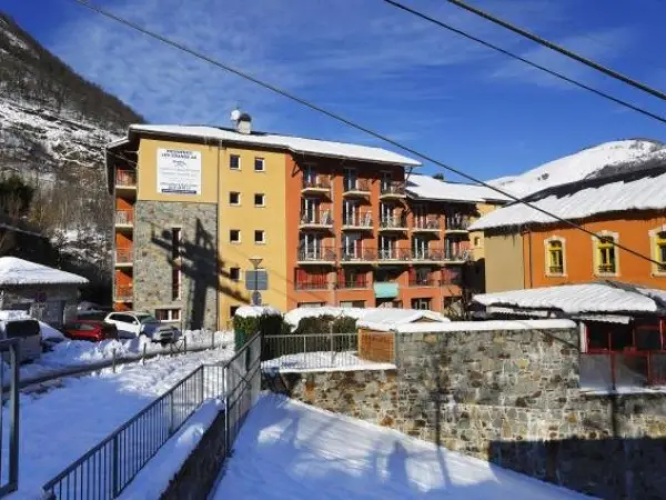 Résidence Néméa Les Grands Ax - Hotel Urlaub & Wochenende in Ax-les-Thermes