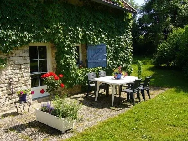 Studio avec jardin clos et wifi a Plumont - Holiday & weekend hotel in Plumont