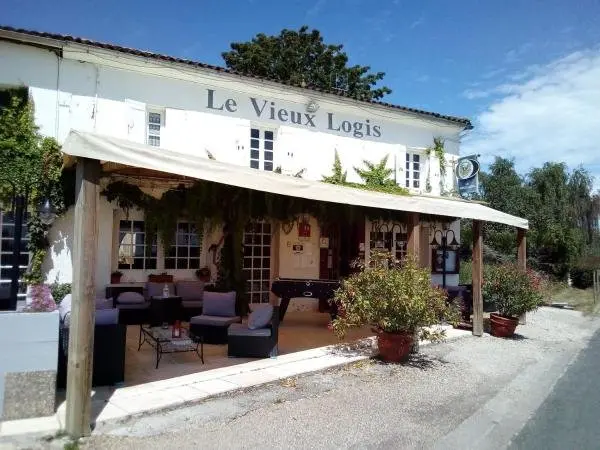 Le Vieux Logis de Clam - Hotel vakantie & weekend in Clam