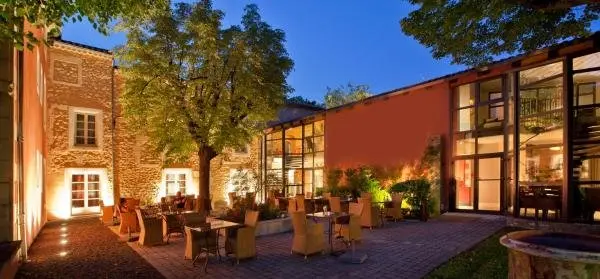 Villa Augusta - Hotel vacanze e weekend a Saint-Paul-Trois-Châteaux