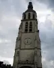 Вандом - Башня Святого Мартина (изолированная башня) и облачное небо