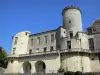 Замок Дюрас - Башни и фасад замка