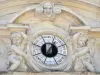 Зонтик - Фрагмент фасада Дворца Конгрессов-Оперы