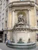 Латинский квартал - Кювье фонтан на углу Линне и Кювье