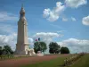 Нотр-Дам-де-Лорет - Военное кладбище и фонарь башни