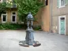 Разрыв - Небольшой фонтан и фасады домов в старом городе