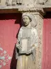 Смысл - Собор Святого Стефана : статуя Святого Стефана на трюмо центрального портала западного фасада