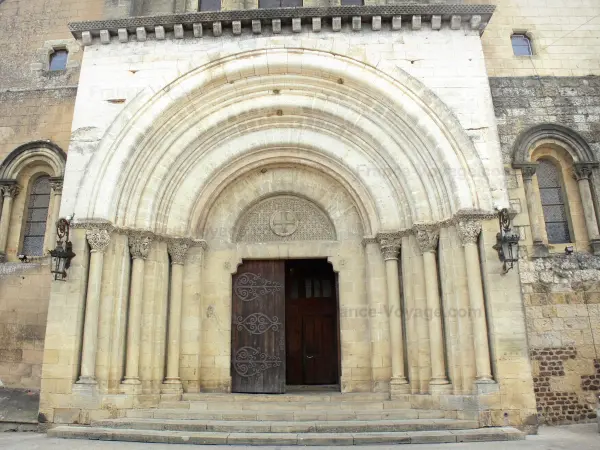 Церковь аббатства Сен-Север - Гид по туризму, отдыху и проведению выходных в департам Ланды