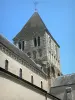 Шато-Гонтье - Колокольня церкви Сен-Жан-Батист